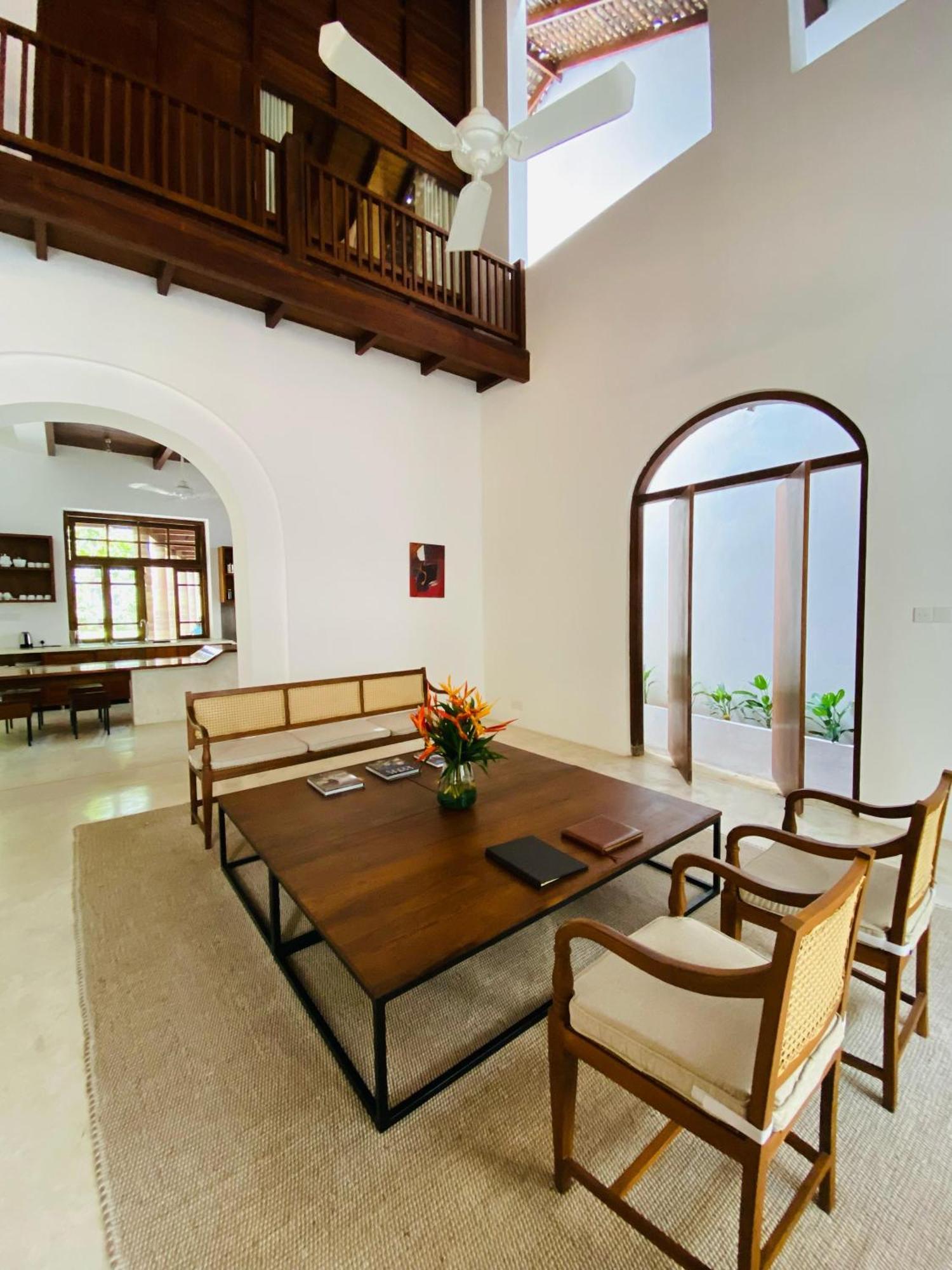 No 05 Middle Street Hotel Гале Екстериор снимка