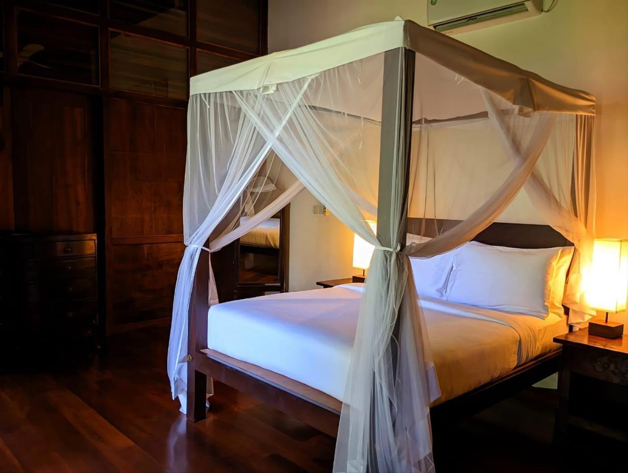 No 05 Middle Street Hotel Гале Екстериор снимка