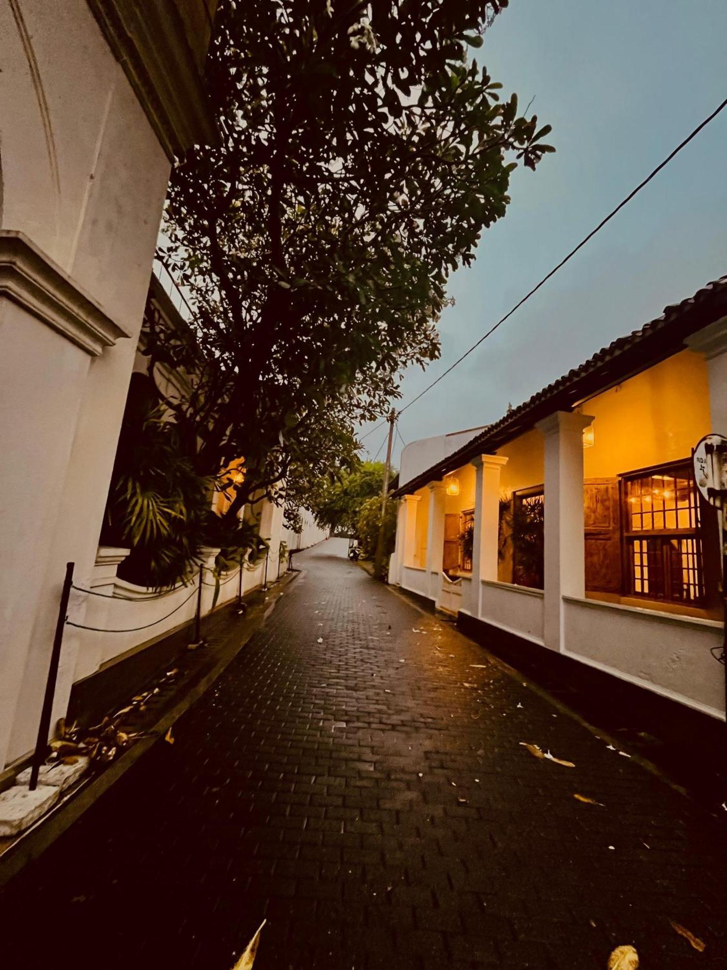 No 05 Middle Street Hotel Гале Екстериор снимка