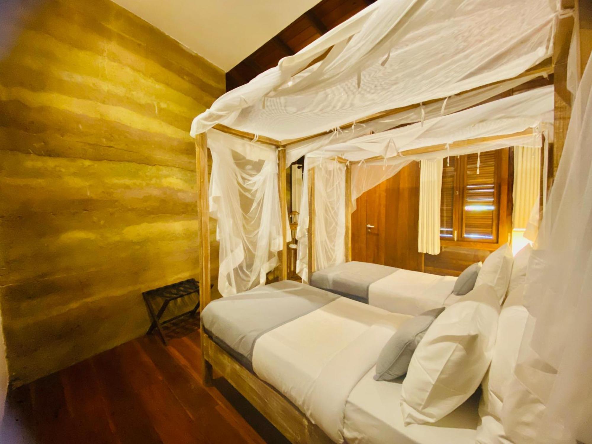 No 05 Middle Street Hotel Гале Екстериор снимка